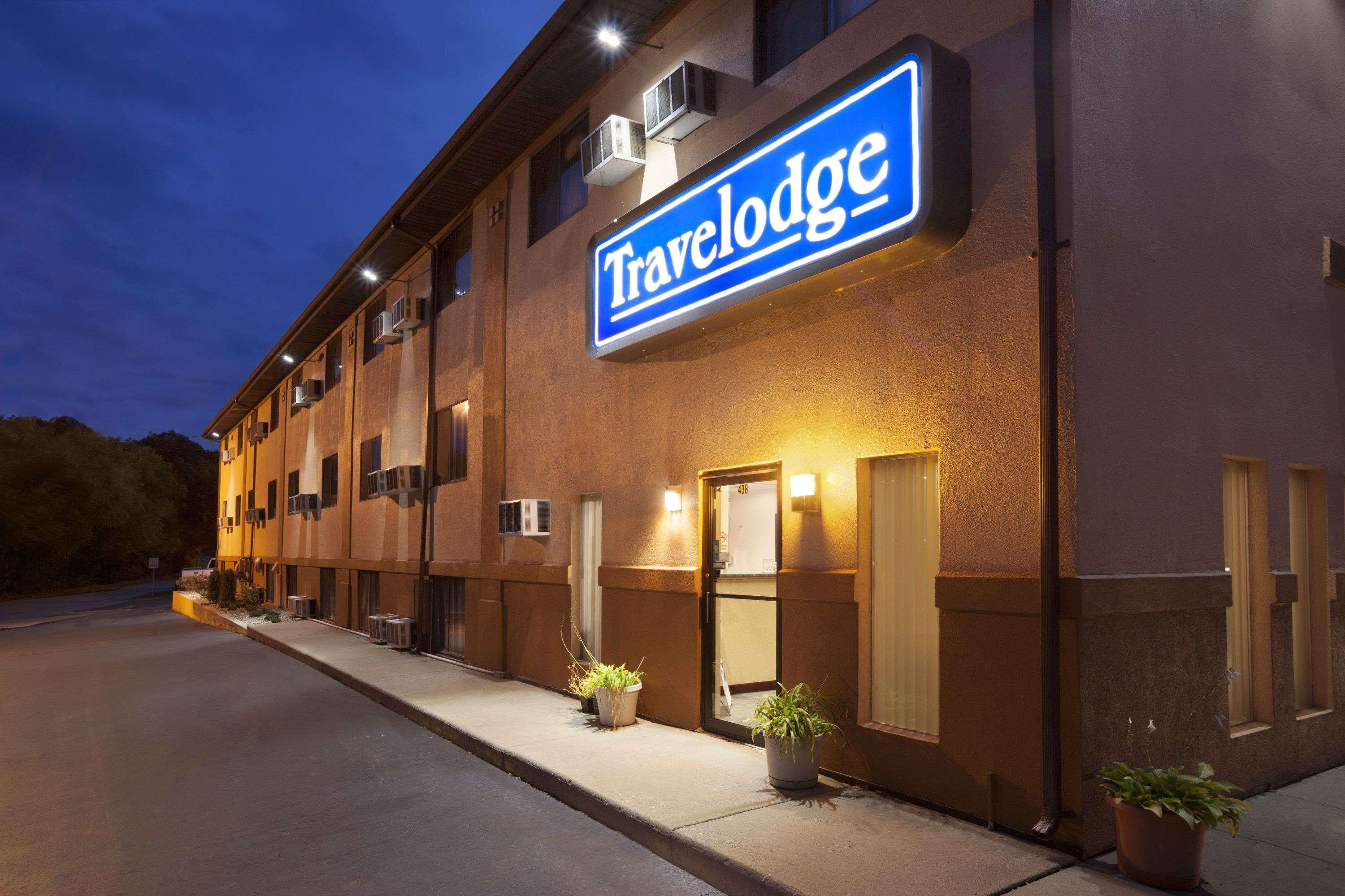 Travelodge By Wyndham La Porte/Michigan City Area Экстерьер фото